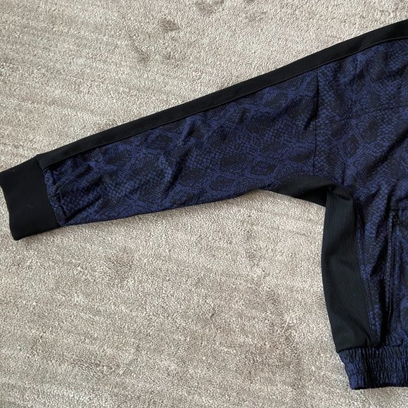 Athleta Brooklyn Track Bomber Printed NWT - Picture 7 of 10